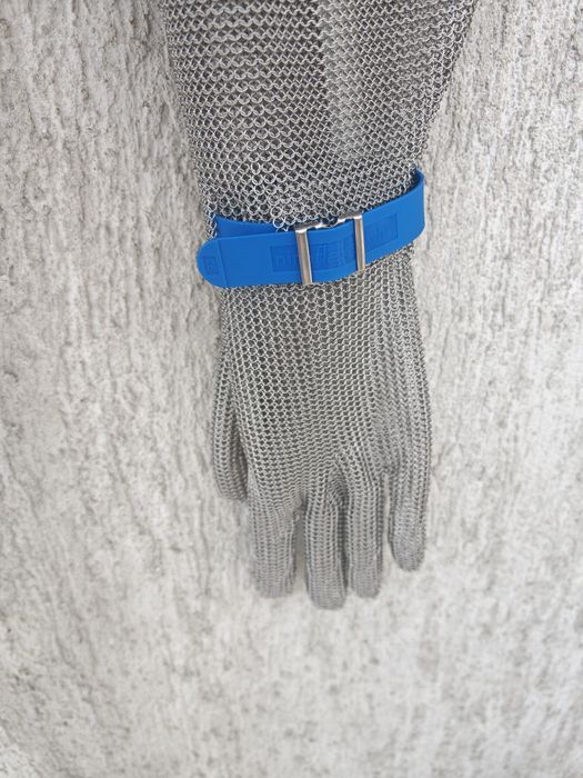 Метална ръкавица