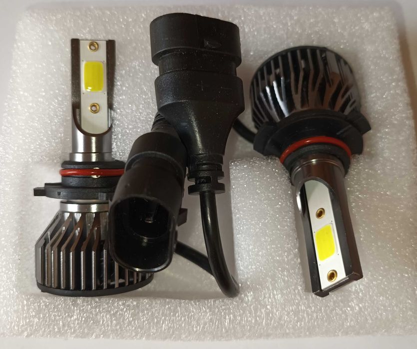 Becuri LED HB3 9005 20000LM set 2buc
