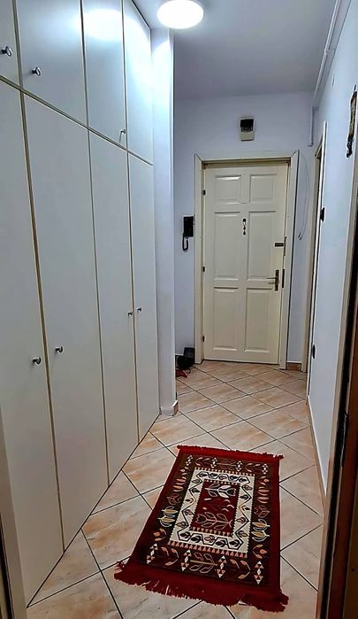 Închiriez acasă, pentru tine!