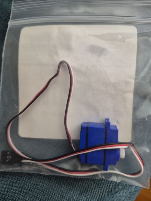 Traxxas micro servo 2065