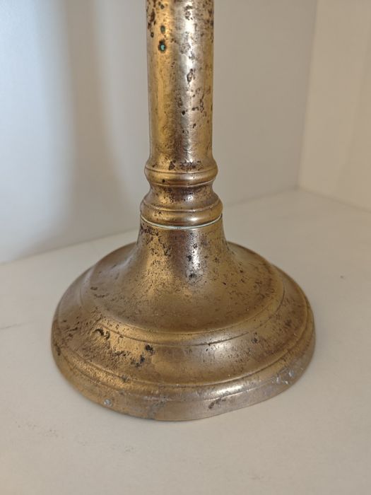 Месингови свещници