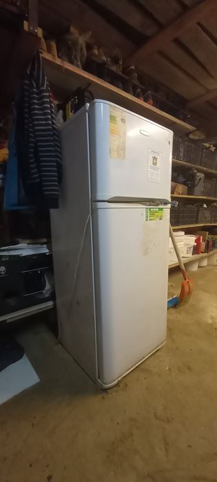 Холодилник Бирюса