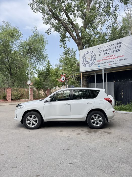 Toyota Rav4 2011