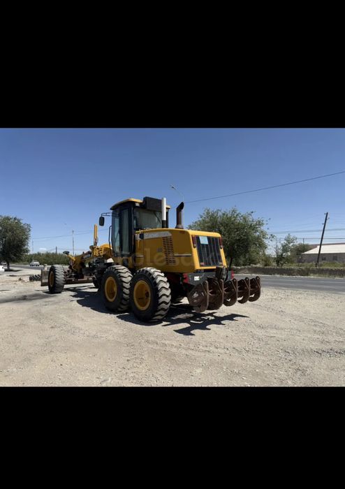 Грейдер, каток, тралл