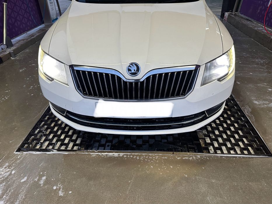 Dezmembrari Skoda Superb 2 facelift 2.0tdi 170 cp  4x4