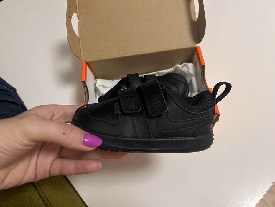 Adidasi , pantofi sport nike
