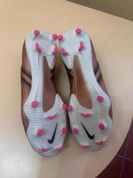 Nike academy БУТОНКИ НОВИ