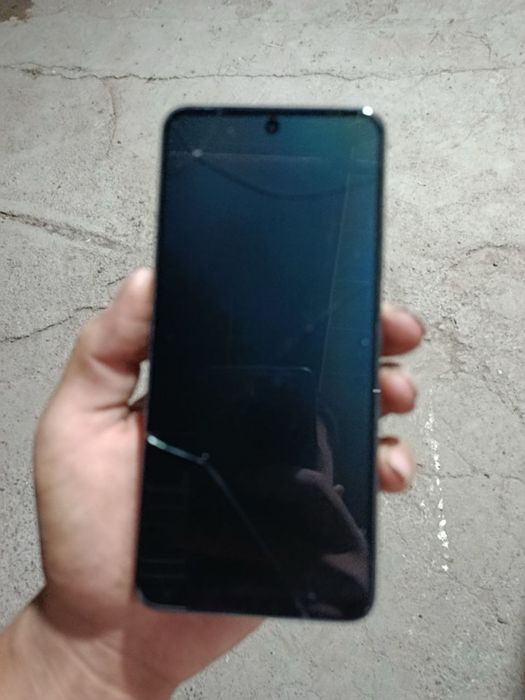 Iphone xs max sotiladi
