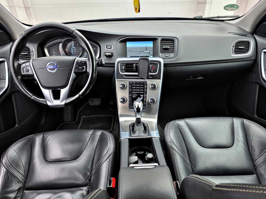 Volvo V60 D4 - 2.0 Diesel - Euro 6 - 181 cp