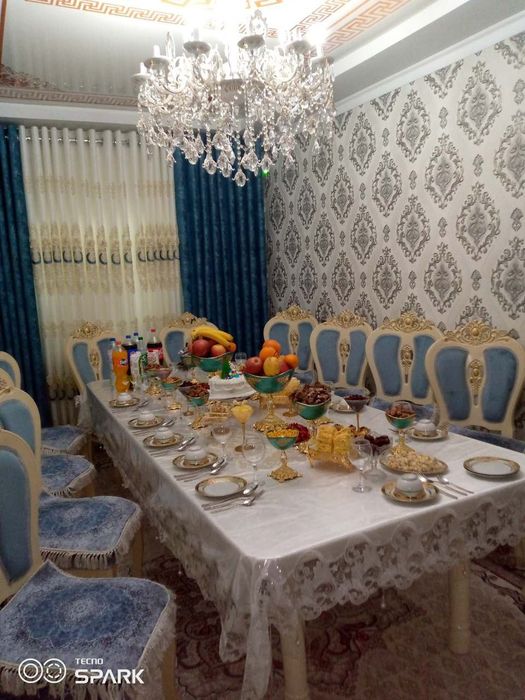 12ta stulchik sotiladi