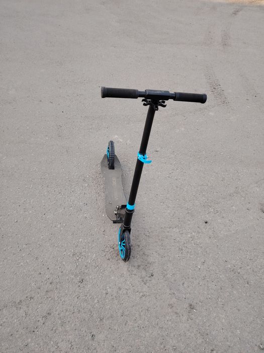 Продам самокат складной