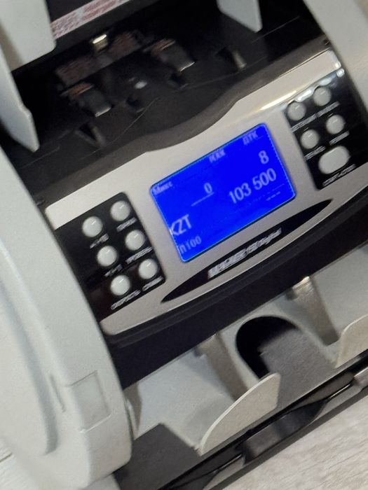 Профессиональный счетчик купюр Magner 150 Digital