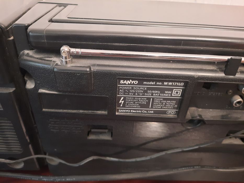 Vand dublu radiocasetofon SANYO