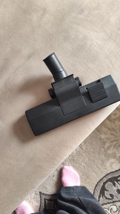 Щётка на пылесос новая 1500