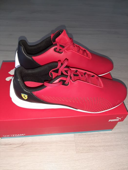 De vânzare Adidași Puma Ferrari,