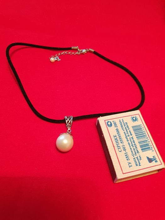 Чокер и ожерелье из голубого нефрита