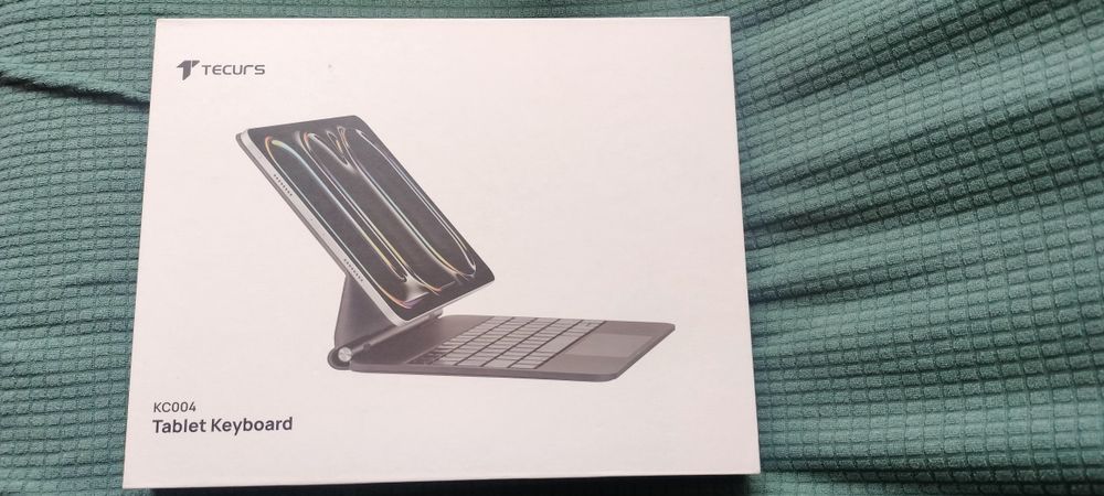 Husă cu tastatură pentru iPad Air