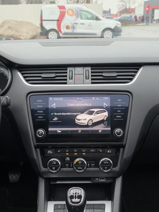 Skoda Octavia III  Trapa/Panorama/ Sistem muzica