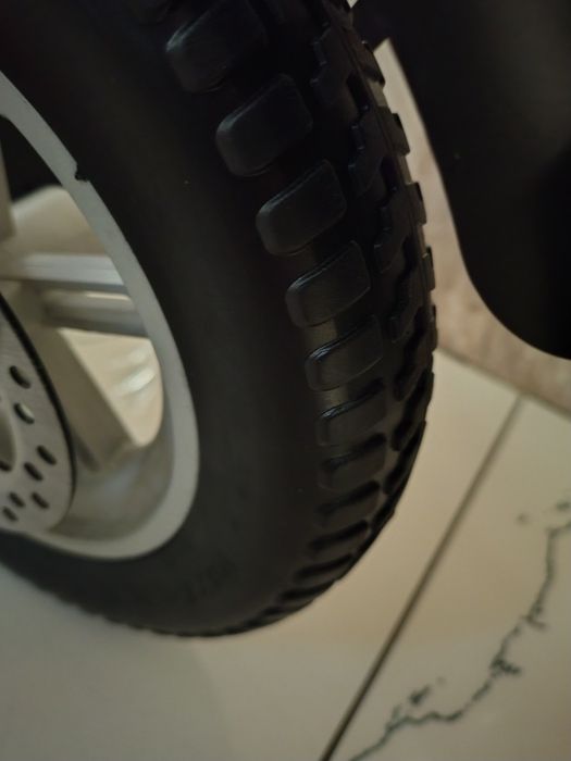 Se vinde  trotineta electrica v30 pro viteza maxima 25km/h , Noua.  0743905026. Se mai vinde și bicicleta electrica folosita o singură dată  preț 1500