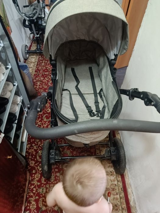 Продам коляску б/у
