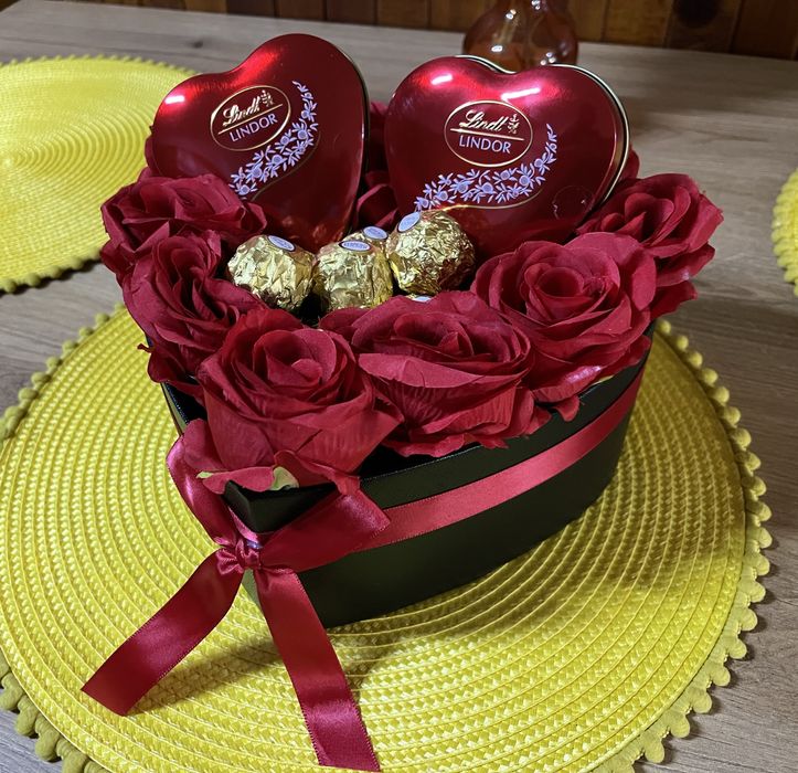 Подаръчни кутии и букети