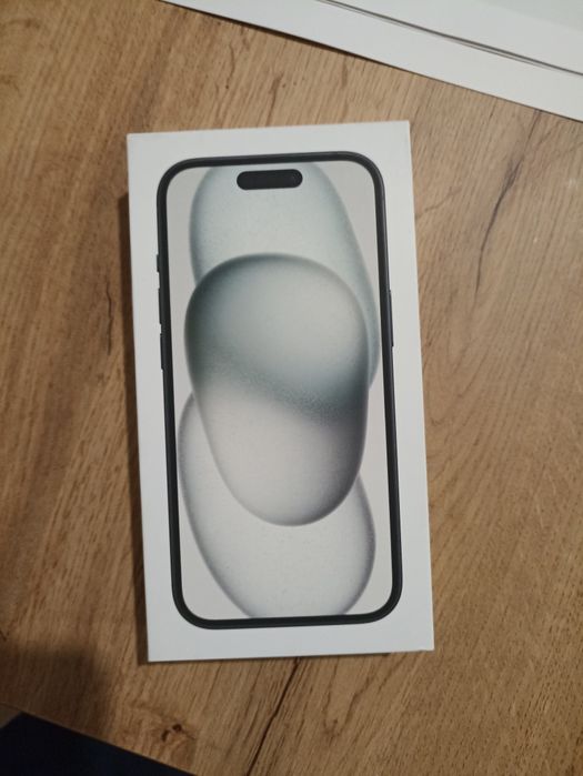 Продавам iPhone 15