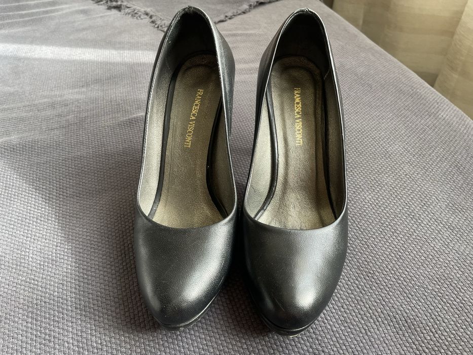 Обувки на висок ток