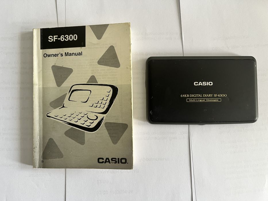 CASIO ретро дигитален органайзер работещ