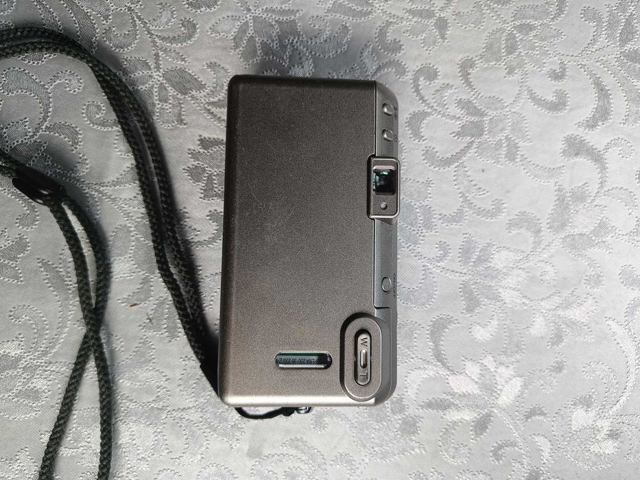 Фотоапарат- Minolta 115 riva zoom