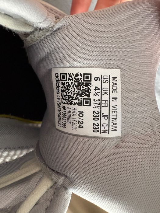 Adidasi Damă Adidas marime 37 1/3