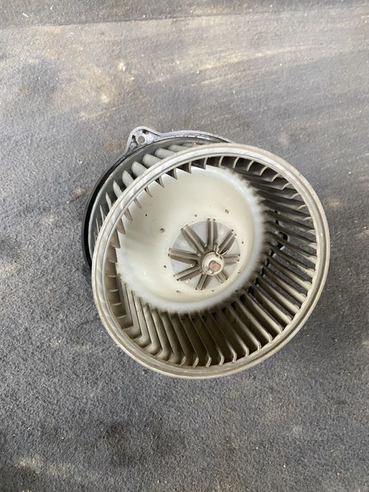 Ventilator Habitaclu Mercedes ML W163 Pret 200 lei