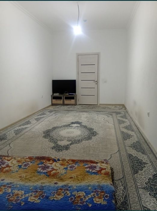 Ijaraga uy Bezmakler‼️‼️ uy 2 xona 1 xonasi beriladi qizlarga