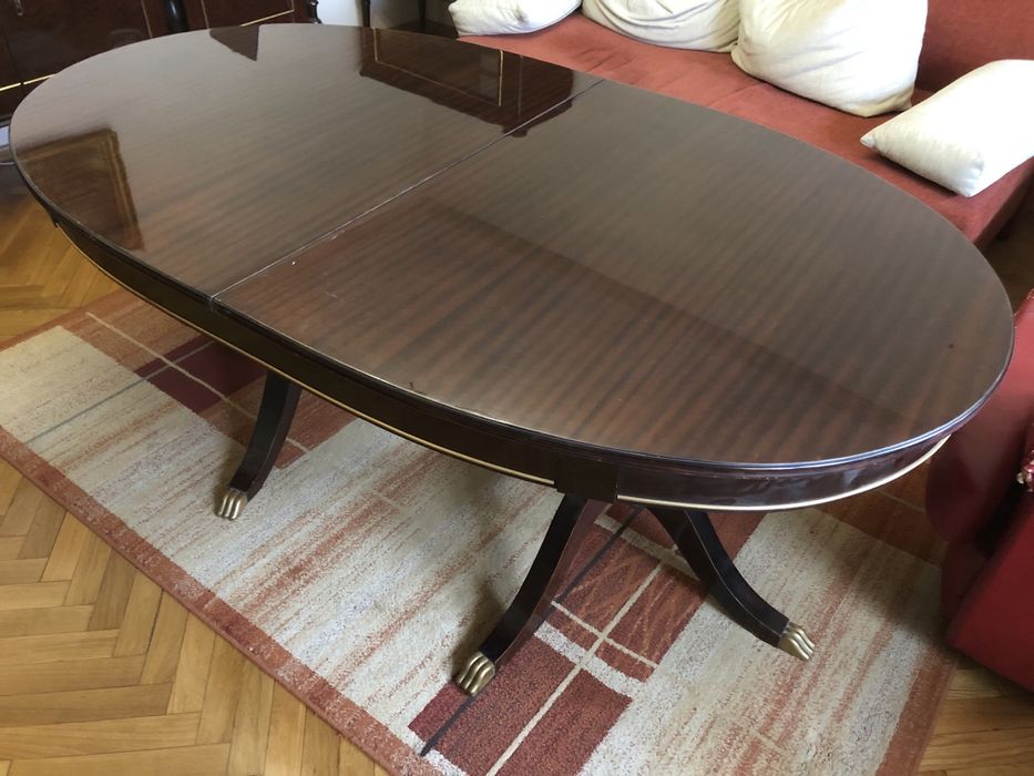 Masa extensibila eleganta si 6 scaune