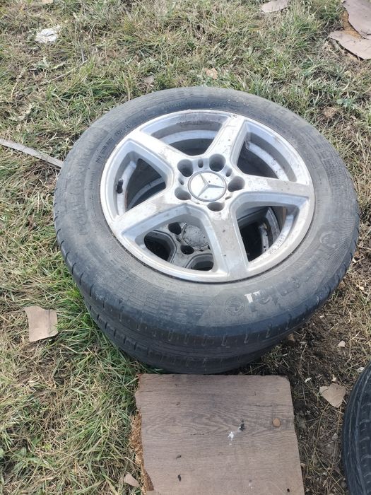 4 roti Mercedes r15