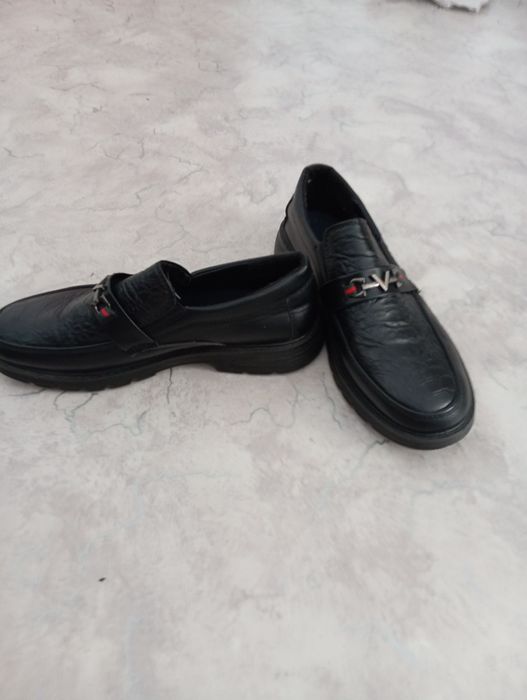 Продам туфли  подростковые