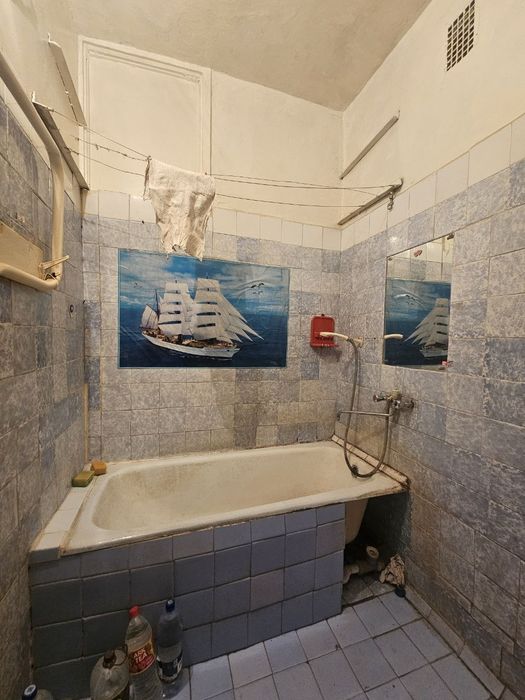 Продаётся двухкомнатная на м-в ТТЗ 1 ( ор-р 210 школа)