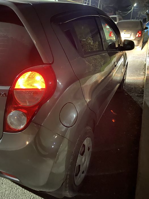 Spark sotiladi narxini kelishtirib beraman