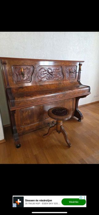 De vânzare o pianină