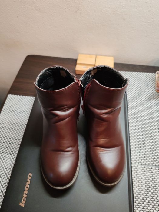 Ghete fetița mărimea 32- maro - superbe