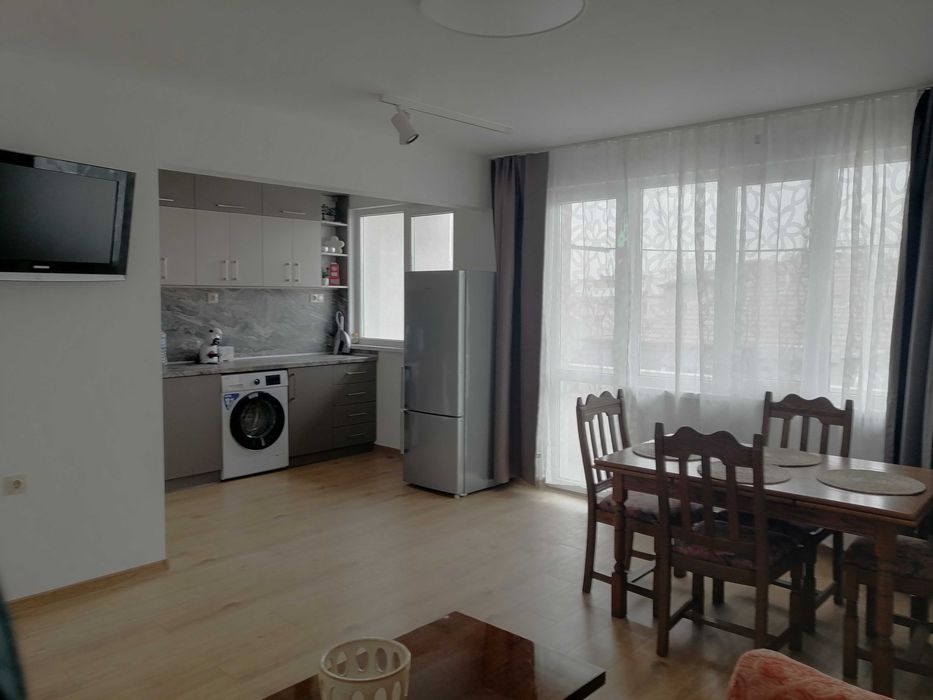 Продава се Тристаен апартамент в Варна, Окръжна болница - 90 кв.м за 1899 €/кв.м - Снимка #1