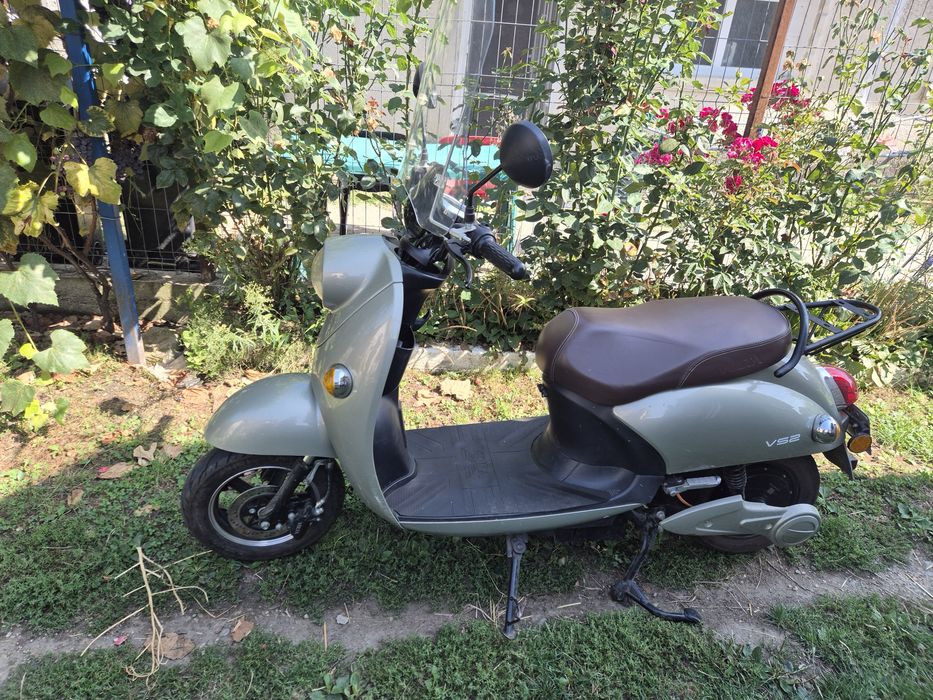 Vand scuter electric Vs2/fără permis