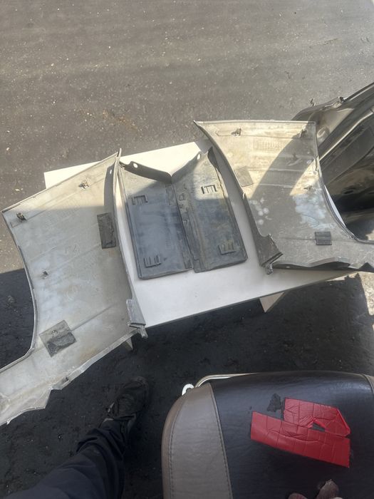 Молдынг дверей на Лексус 470