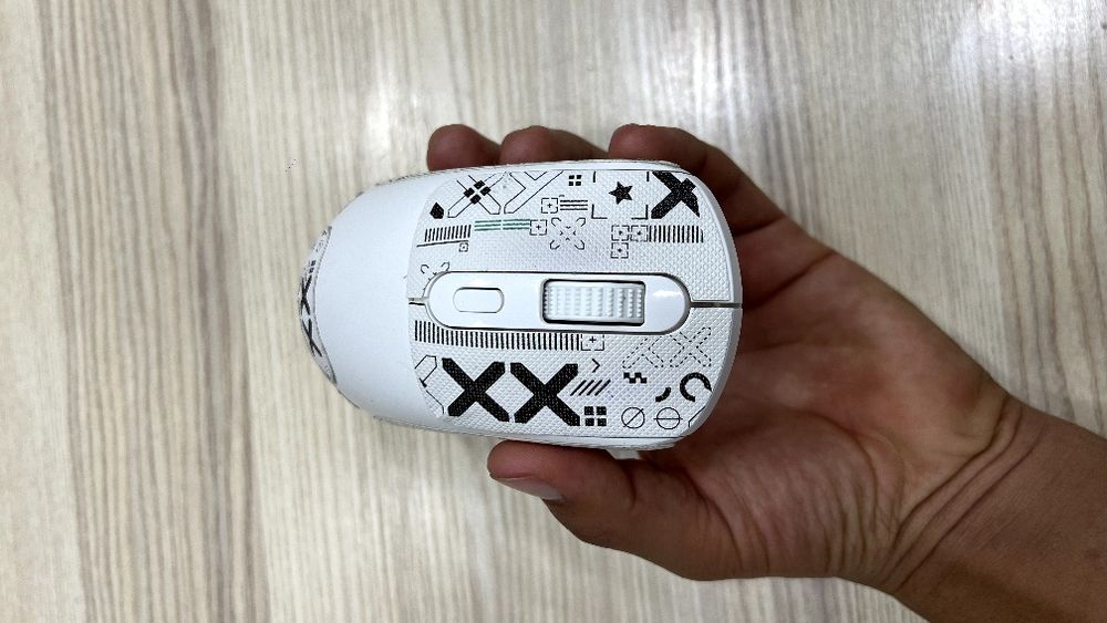 X8 virelles mouse