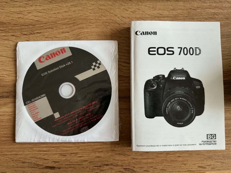 DSLR фотоапарат Canon EOS 700 D с обектив
