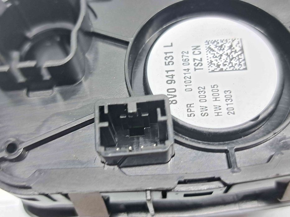 Bloc lumini Audi A3 Sportback (8VA) Hatchback [Fabr 2012-2020] 8V0941