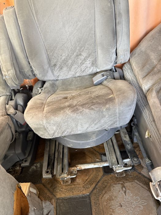 Сидения Mitsubishi Delica