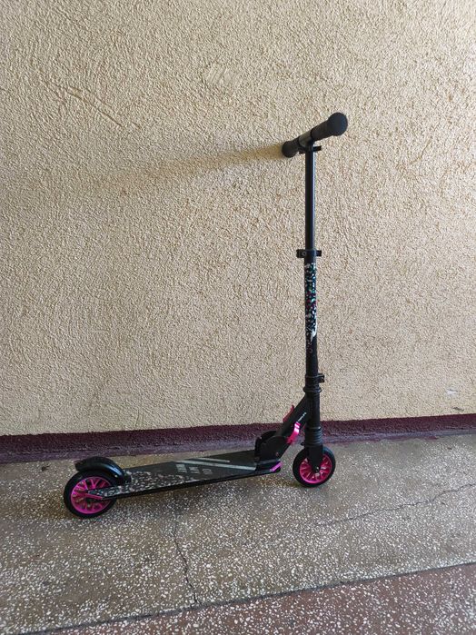 Vind trotineta copii!! 70 lei predare doar in Galați!!