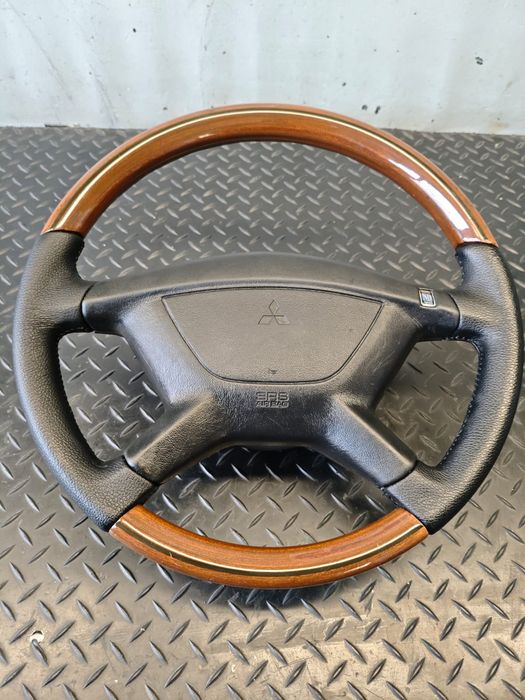 Продам руль nardi на Mitsubishi diamante