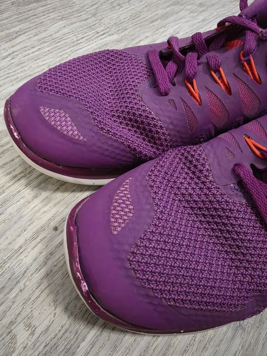 Маратонки Adidas , Nike