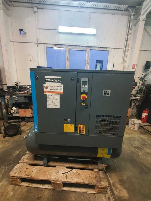 Compresor de aer ATLAS COPCO G5 cu rezervor si uscator integrat